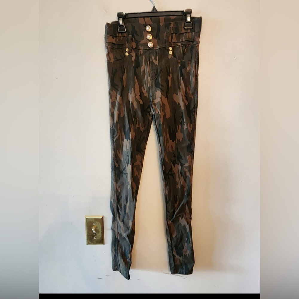 Kroix Camouflage Skinny Jeans Embellished size juniors small medium
